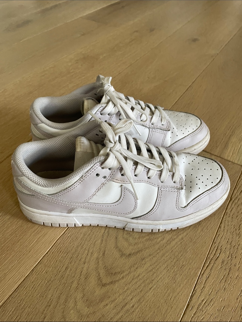 Nike White Lavender Low-Top Leather Sneakers Dunks